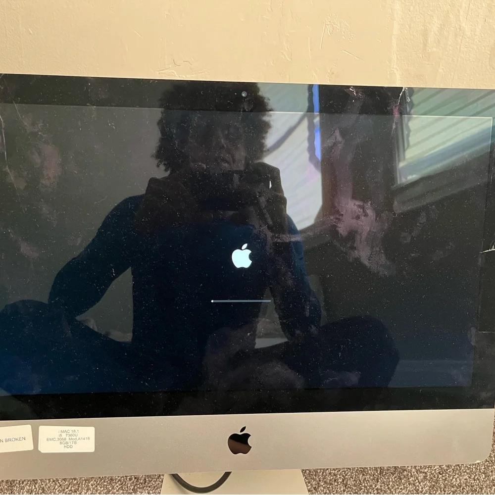 7 Apple iMac’s unknown condition